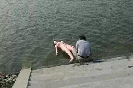 像浮尸案