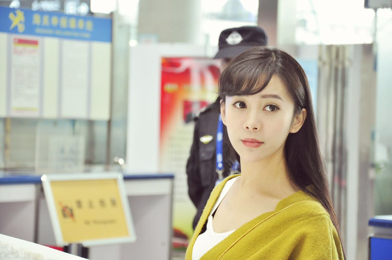 新人出演、笑点泪点齐飞：《情趣体验师》为什么让人看完还有点感动