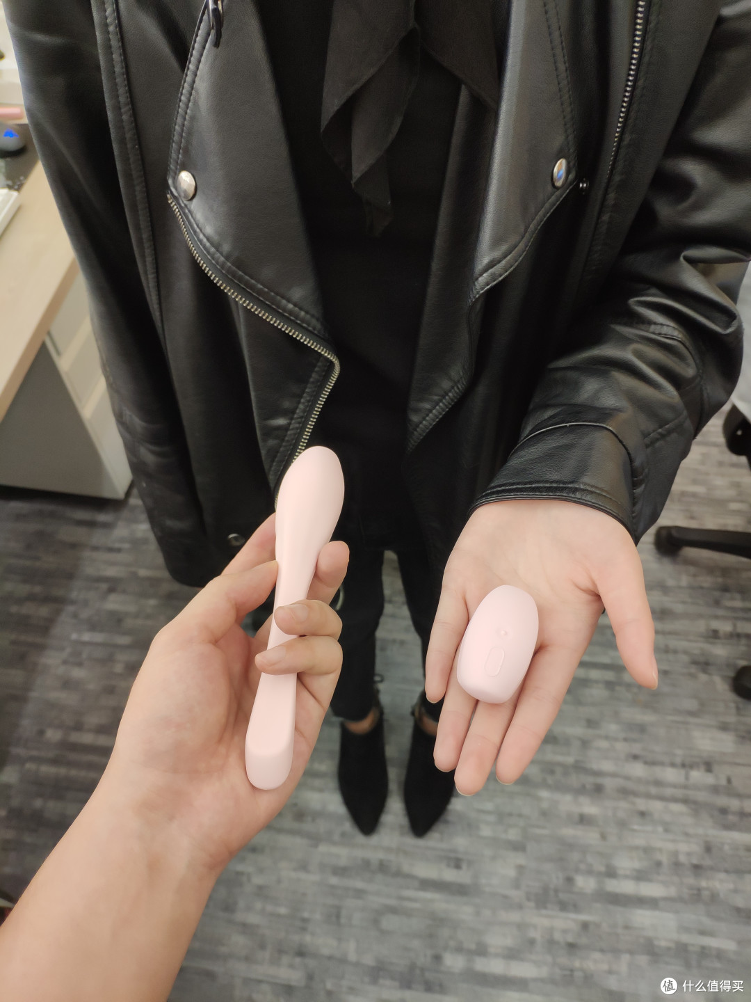 浪巅按摩器整体展示图