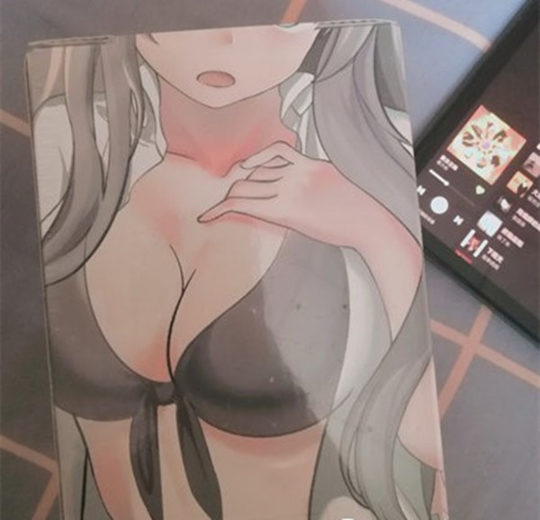 暴力运输后的箱子