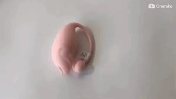 小翅膀摆动